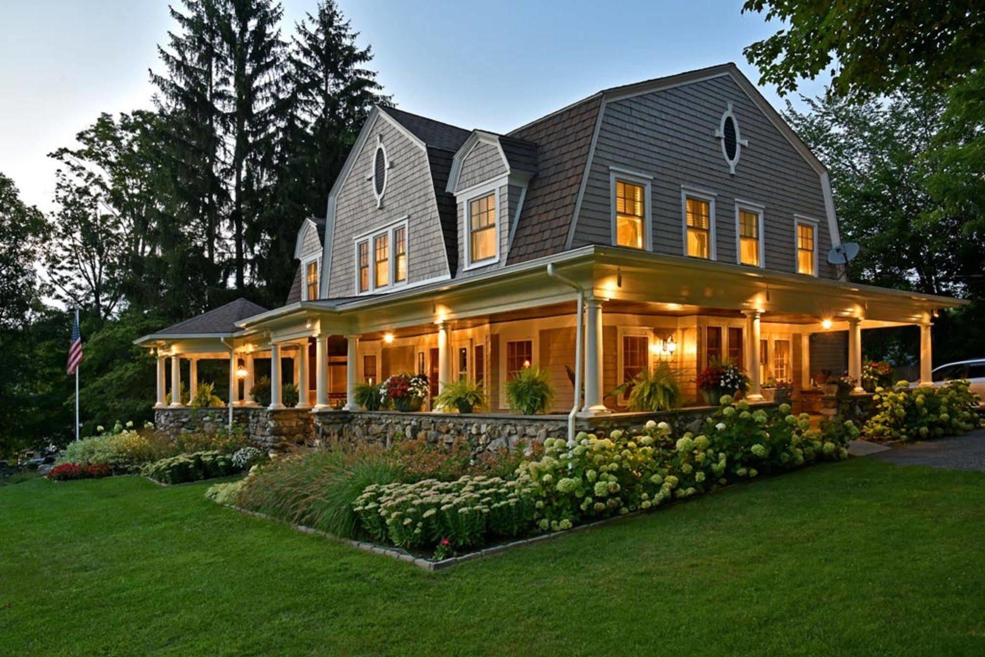 Hilltop House Bed & Breakfast Amenia Kültér fotó