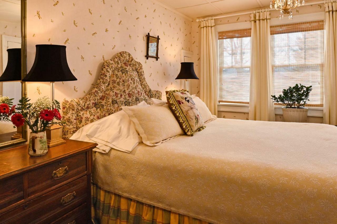 Hilltop House Bed & Breakfast Amenia Kültér fotó