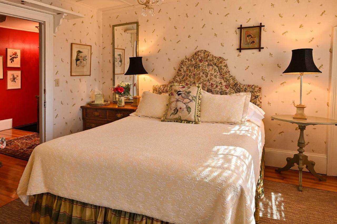 Hilltop House Bed & Breakfast Amenia Kültér fotó