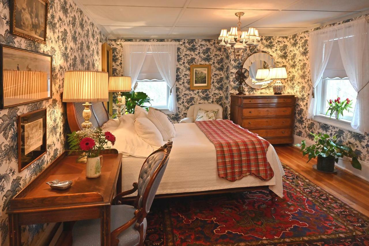 Hilltop House Bed & Breakfast Amenia Kültér fotó